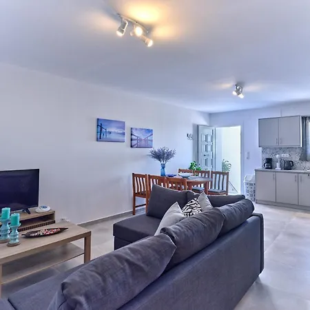 Ormos Naoussa's Náoussa