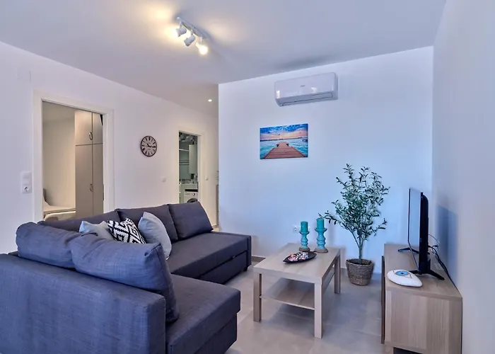 Ormos Naoussa's Appartement *